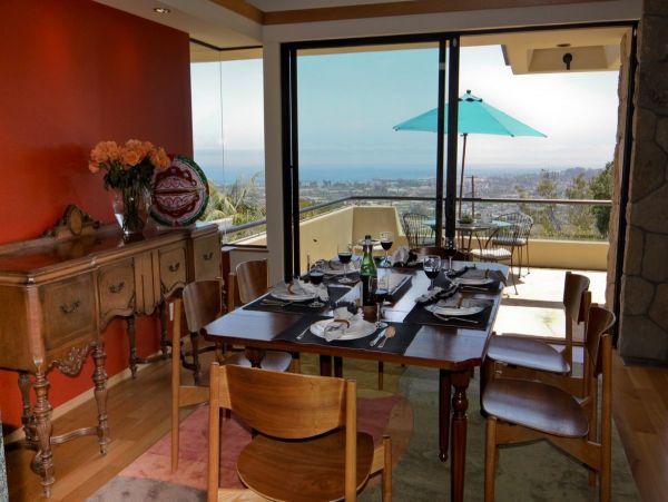 Santa Barbara County Home 998573
