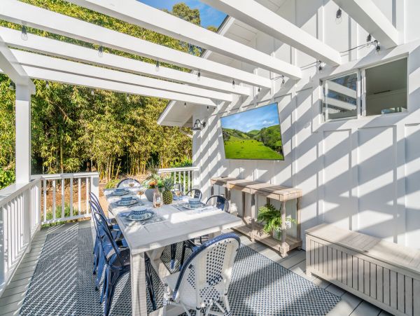 Santa Barbara County Home 998574