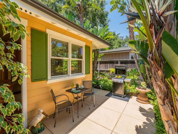 Santa Barbara County Home 998578