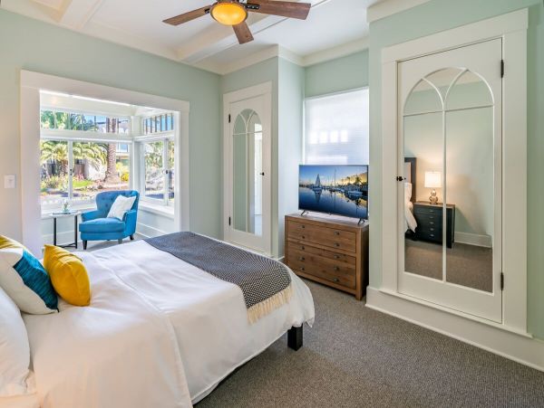 Santa Barbara Luxury 5 Bedroom Vacation Home