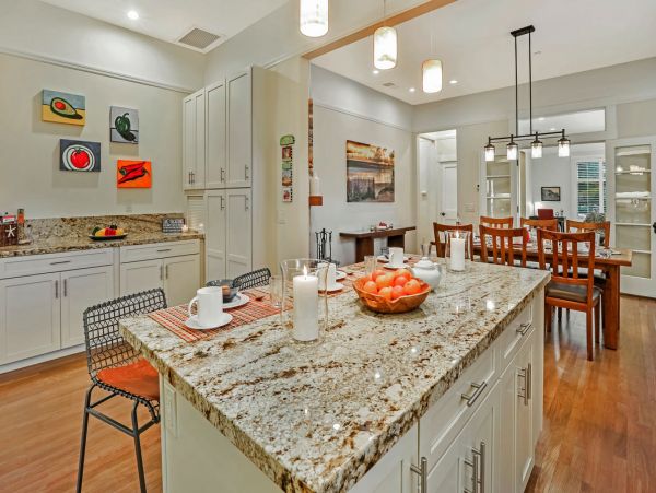 Santa Barbara County Home 998580