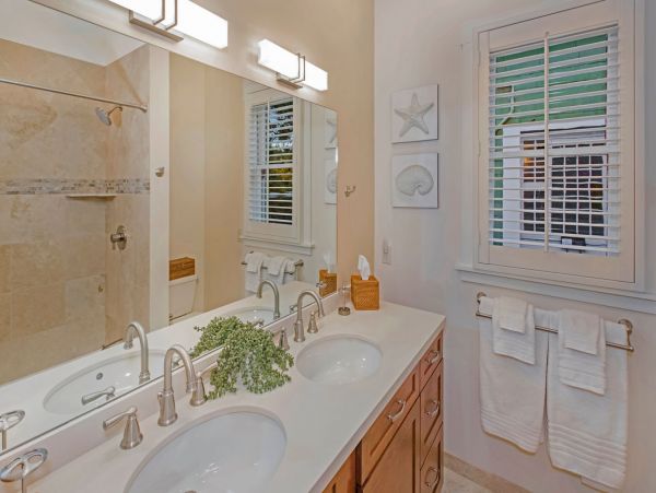 Santa Barbara County Home 998580