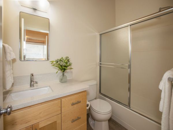 Santa Barbara County Home 998585