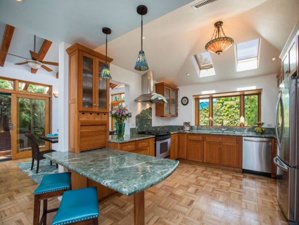 Santa Barbara 3 Bedroom Vacation Home Sleeps 8 Guests