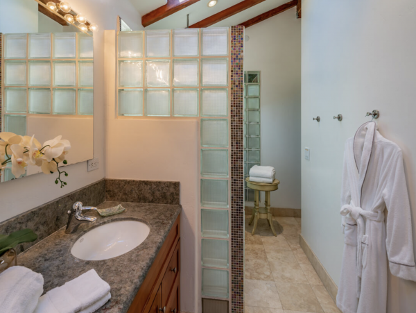 Santa Barbara 3 Bedroom Vacation Home Sleeps 8 Guests