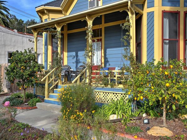SANTA BARBARA DOWNTOWN 3 BEDROOM HOME