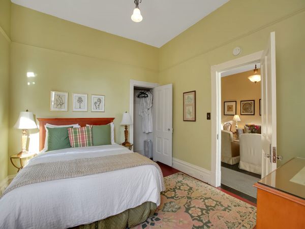 SANTA BARBARA DOWNTOWN 3 BEDROOM HOME