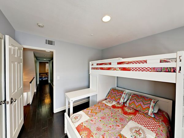 Santa Barbara County Home 998591