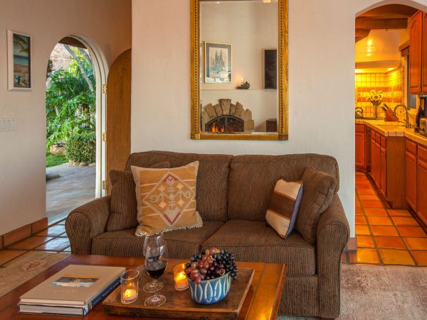 Santa Barbara County Home 998596