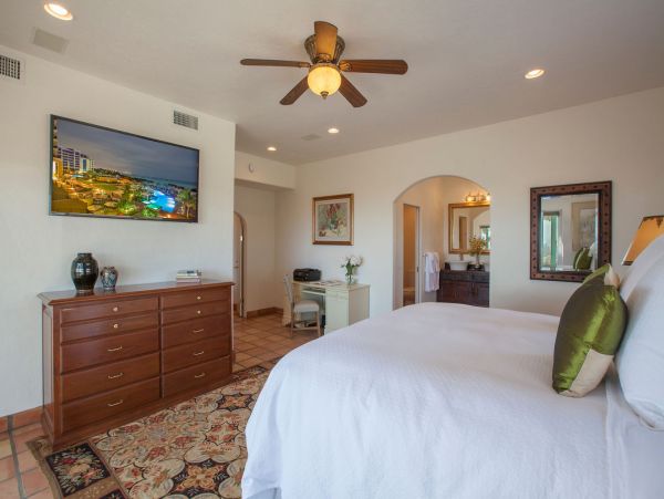 Santa Barbara County Home 998596