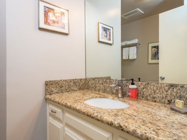 Santa Barbara County Home 998602