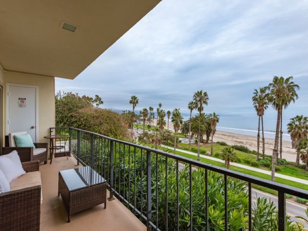 Santa Barbara County Home 998603