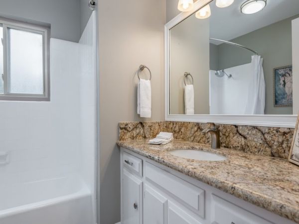 Santa Barbara County Home 998603
