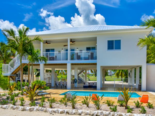 Fabulous 4 Bedroom Vacation Home in Marathon