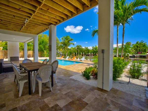 Fabulous 4 Bedroom Vacation Home in Marathon