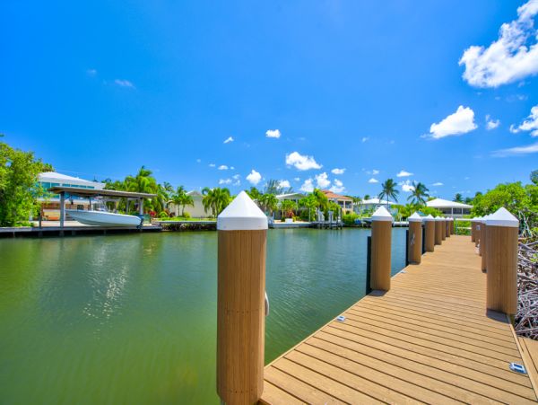 Fabulous 4 Bedroom Vacation Home in Marathon