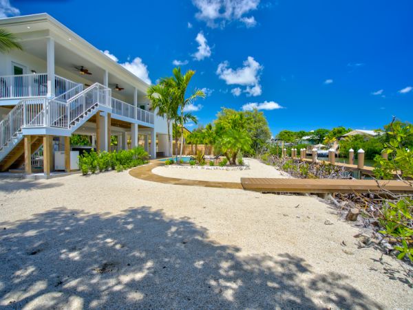 Fabulous 4 Bedroom Vacation Home in Marathon