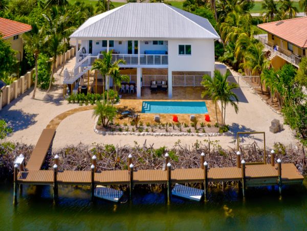 Fabulous 4 Bedroom Vacation Home in Marathon