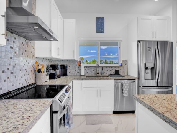 Fabulous 4 Bedroom Vacation Home in Marathon