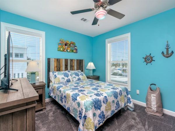 Stunning Vacation Home in Marathon with Boat Dock