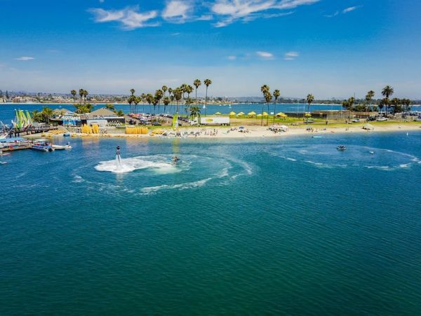 Mission Beach Vacation Rental North Mission Beach Multi-Unit Home