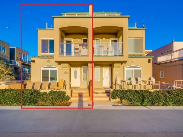 Beachfront Two Luxurious Townhouses in Mission Beach