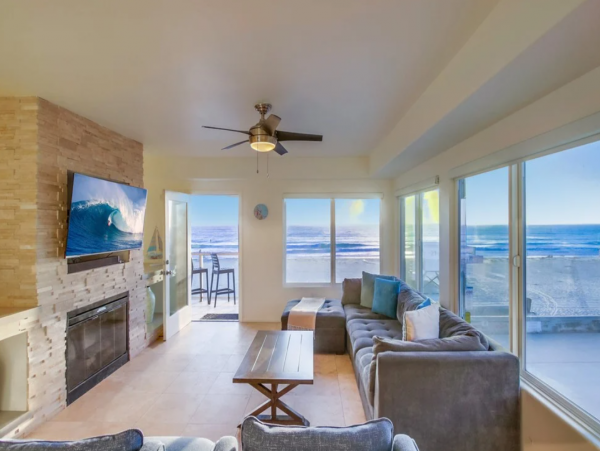 Beachfront Two Luxurious Townhouses in Mission Beach