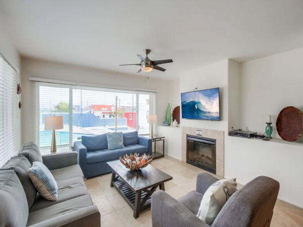 Beachfront Two Luxurious Townhouses in Mission Beach
