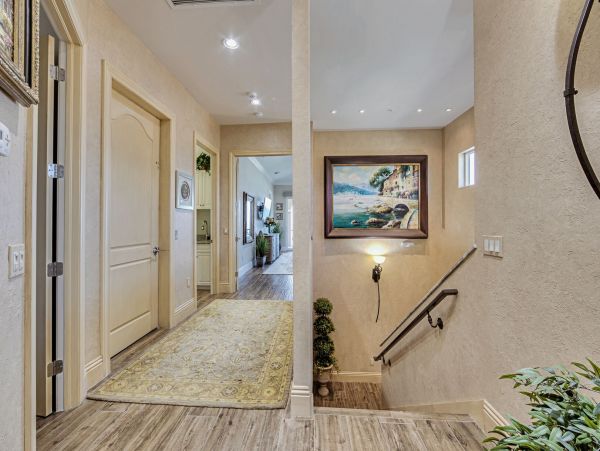 Fort Myers Beachside Luxury Pool Villa 5 Bedrooms Sleeps 10