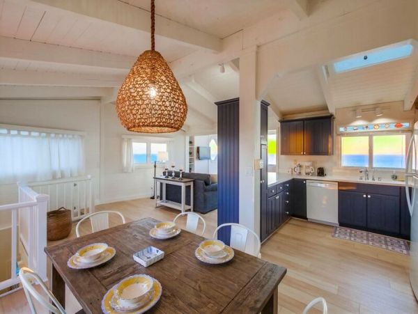 San Diego Beach Communities North Home 998682