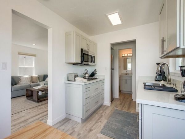 Bayfront Charming Vacation Rental in Mission Beach Sleeps 6