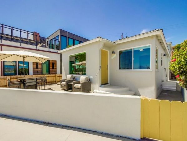 Bayfront Charming Vacation Rental in Mission Beach Sleeps 6