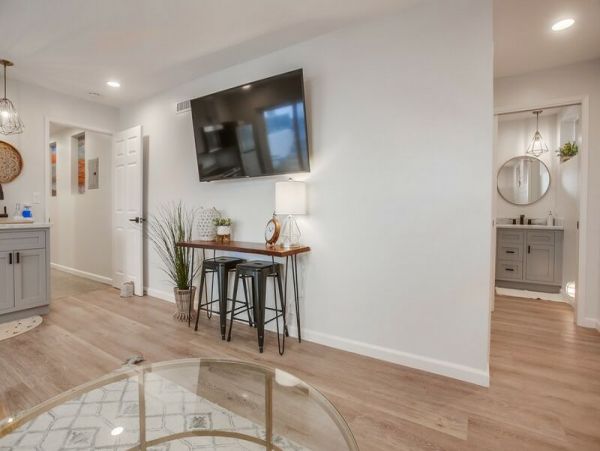 San Diego Beach Communities North Home 998699