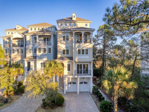 Pure Relaxation 10 Bedroom Luxury Home with Private Pool