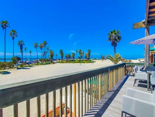 Mission Beach Oceanfront Vacation Rental Sleeps 6 Guests