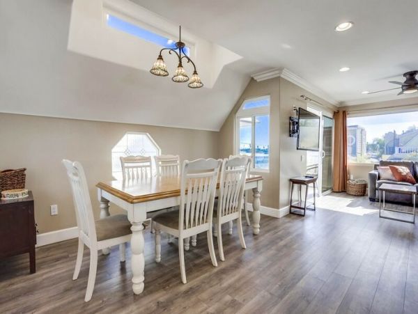 San Diego 3 Bedroom Vacation Home Steps to Bay & Ocean