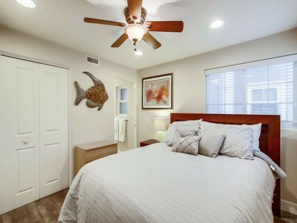 San Diego 3 Bedroom Vacation Home Steps to Bay & Ocean
