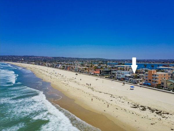 Stunning Ocean Front 2 Villas Total 10 Bedrooms Sleeps 25