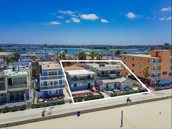 Stunning Ocean Front 2 Villas Total 10 Bedrooms Sleeps 25