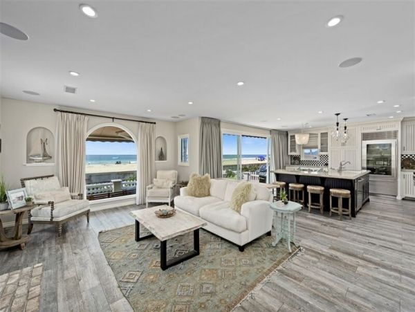 Stunning Ocean Front 2 Villas Total 10 Bedrooms Sleeps 25
