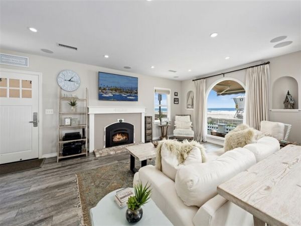 Stunning Ocean Front 2 Villas Total 10 Bedrooms Sleeps 25