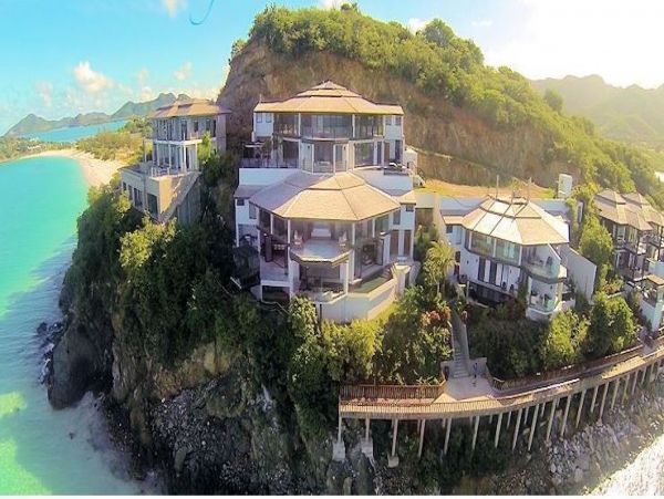 Oceanfront Posh Three Bedroom Rental in Antigua & Barbuda