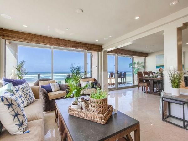 Beachfront Vacation Rental with 8 Bedrooms & Amazing Views