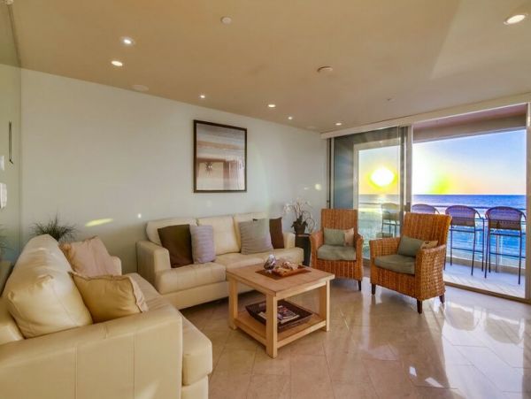 Beachfront Vacation Rental with 8 Bedrooms & Amazing Views