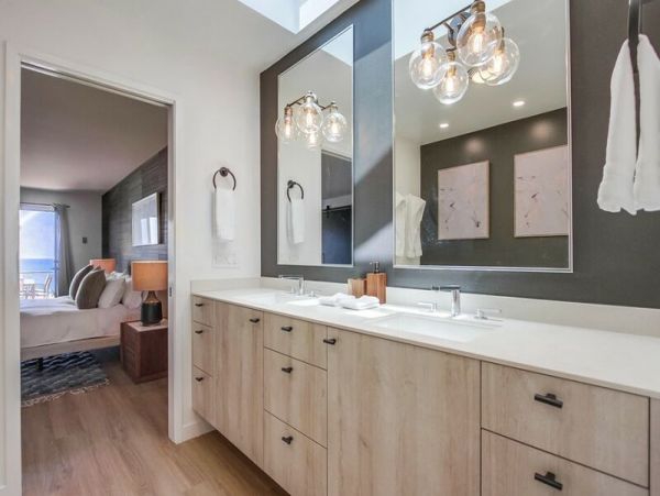 San Diego Beach Communities North Home 998738