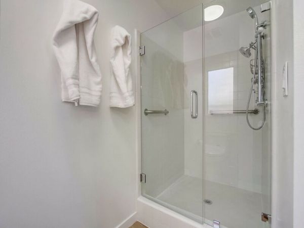 San Diego Beach Communities North Home 998738