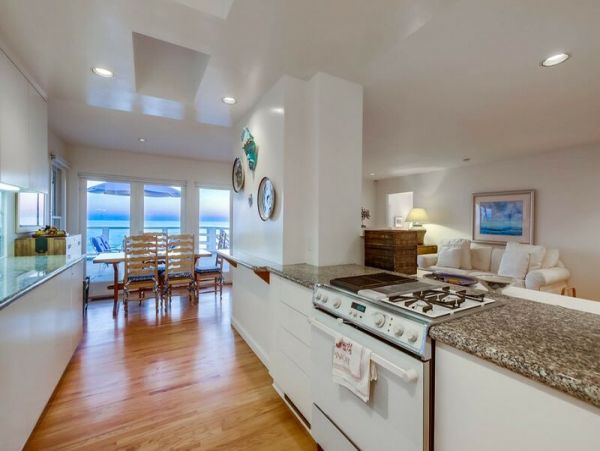 San Diego Beach Communities North Home 998746