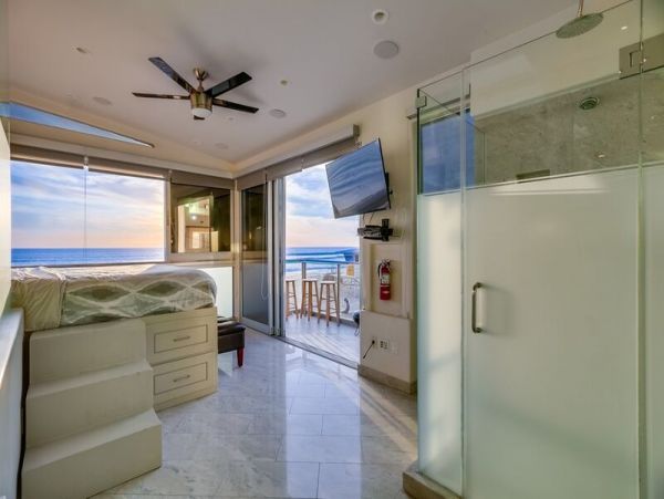 Mission Beach And Pacific Beach Condo 998753