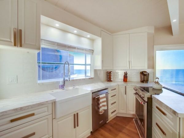 San Diego Beach Communities North Home 998756
