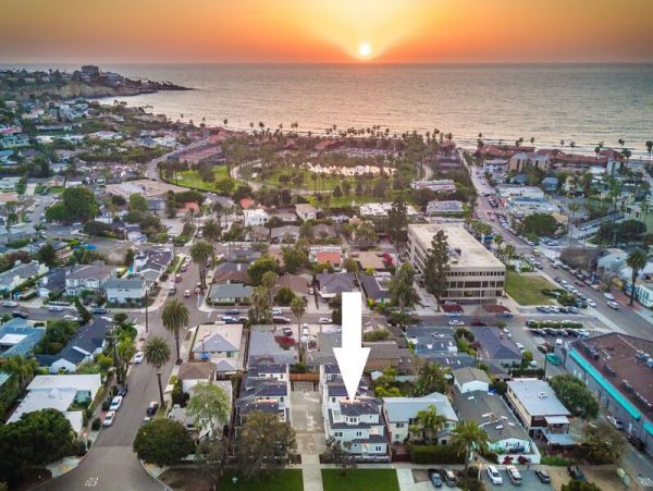 La Jolla Condo 998758